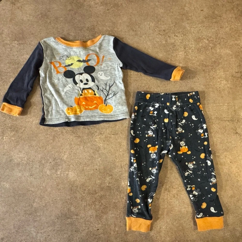 Disney - Mickey Mouse 2 Piece Halloween Pajama Set - Gray and Orange, Size24M